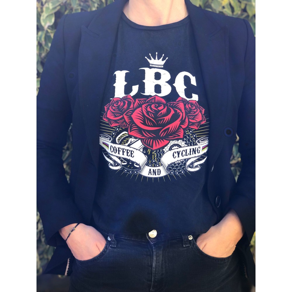 Camiseta LBC negra con rosas